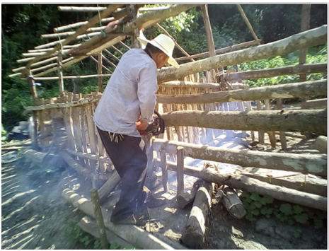 ����ɽ������������Ա����ǿ��Υ������Ȧ